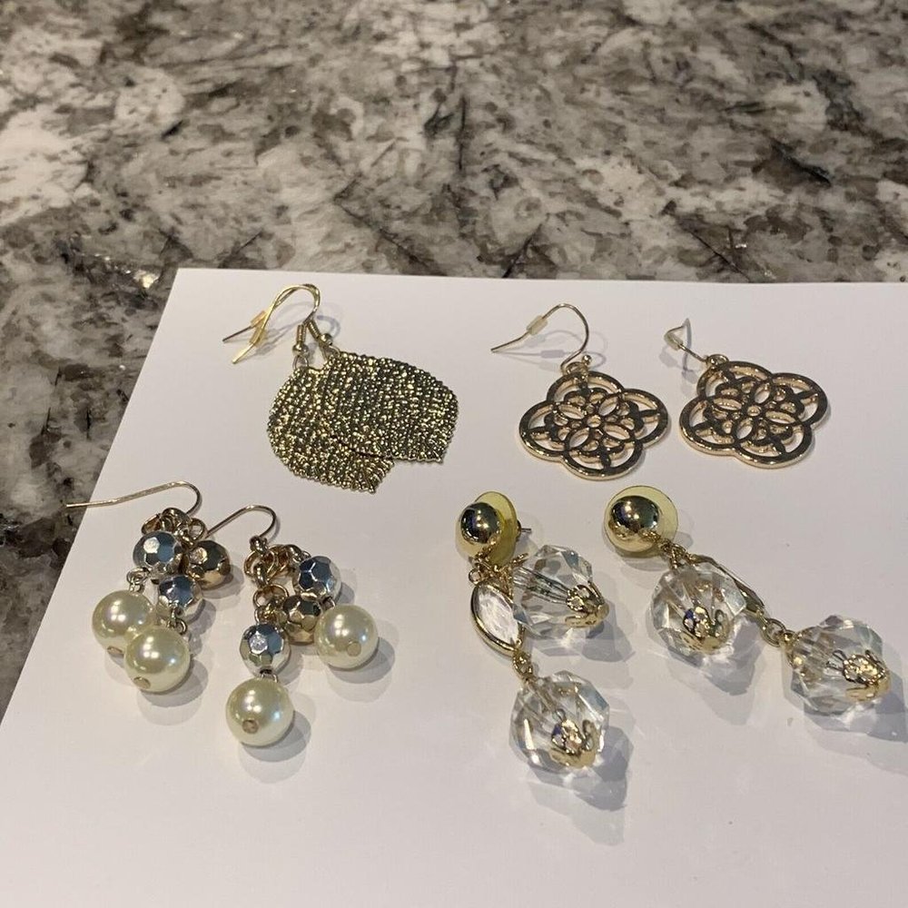 Lot Of 4 Costume Earrings Pierced Dangle Drop Gold Tone Faux Pearl, Bead, Etc